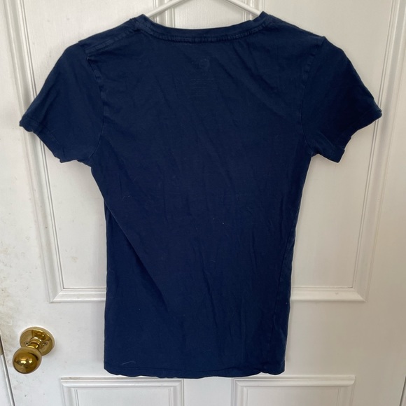 Cute GAP logo tee - Picture 3 of 5